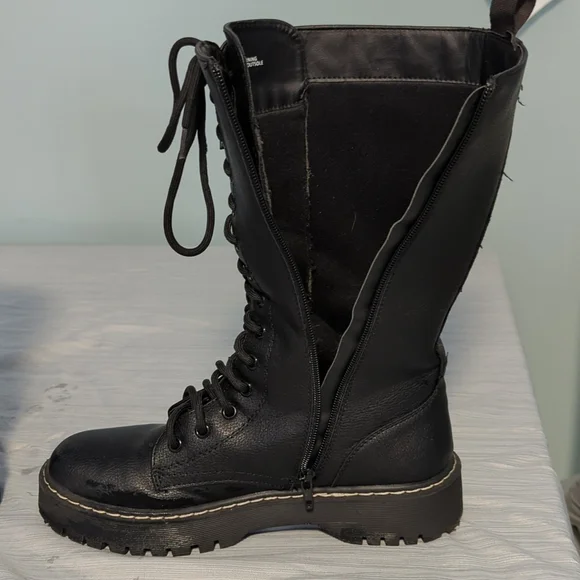 Woman's zip boots - Picture 4 of 4